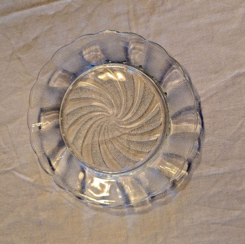 2/16$ Elegant Clear Glass Small Plate